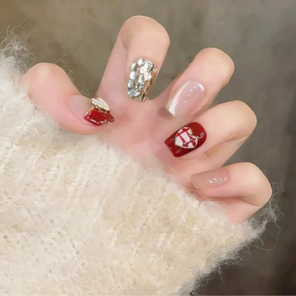 Aesthetic Red Heart Design Glitter Sequins Handmade Press On Nails