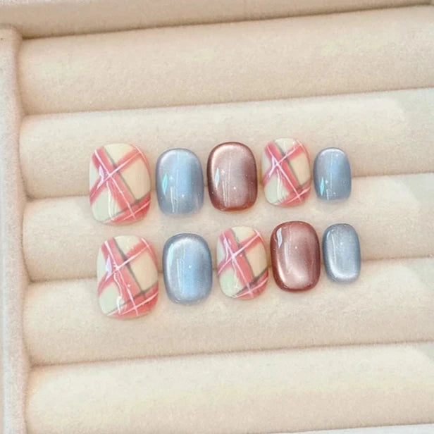 Cute Plaid Design Short Oval Handmade Press On Nails