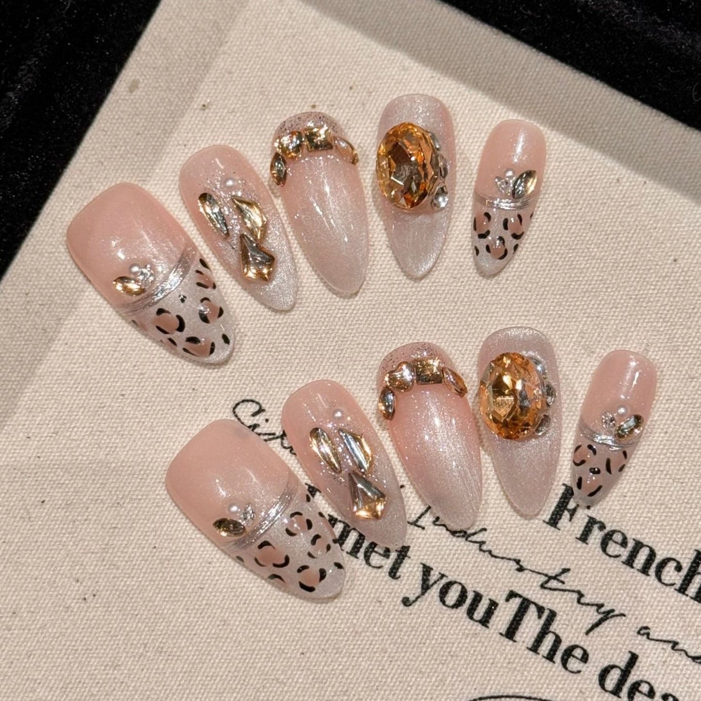 Glitter Rhinestone Flash Nude Color Leopard Cat's Eye Handmade Press On Nails